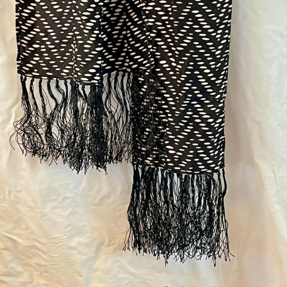 Vintage 80-90s Black Cream Geometric Oblong 100% Silk Fringed Rectangular Scarf